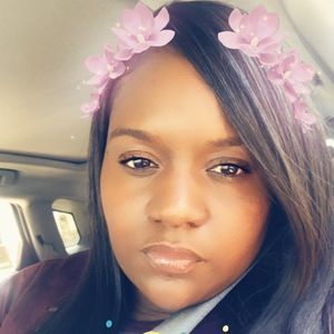 Meet your Posher, Monique